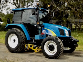 2014 New Holland T5040 4x4 85 hp Tractor