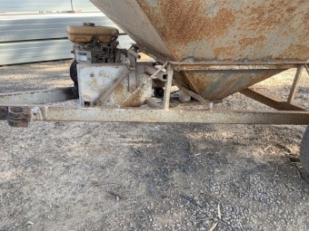 1 tonne Trail Feeder
