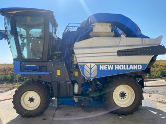 2015 Braud New Holland 9090XD Grape Harvester