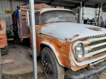 International AB 160 Truck