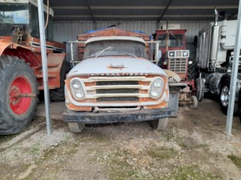 International AB 160 Truck