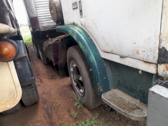 International 3074b Acco Truck