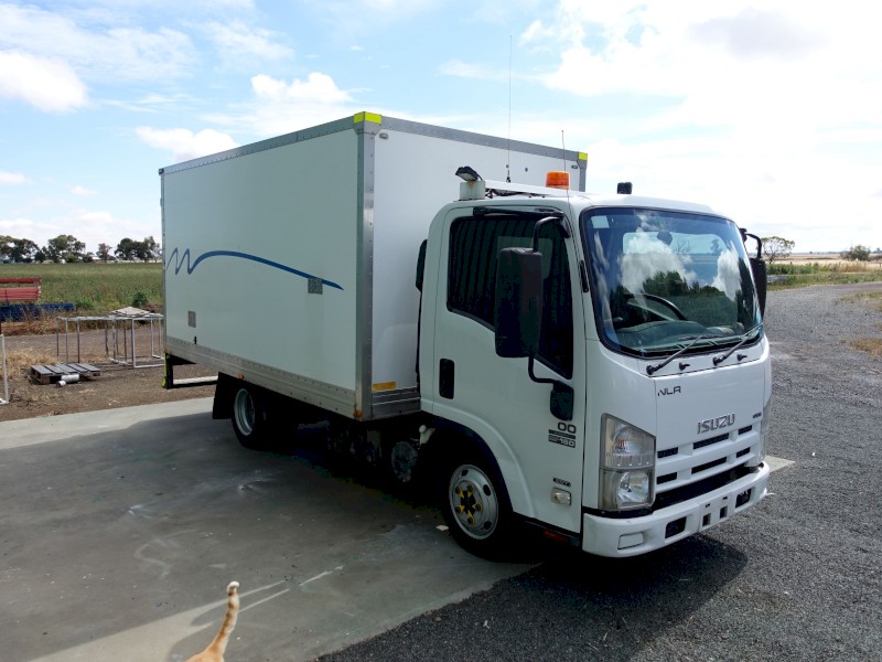 Isuzu NLR 200, 2011, Service Truck, Pantech, Automatic, 150HP Turbo Diesel.