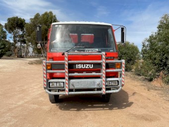 1991 ISUZU FSS 500 4x4 Fire Truck