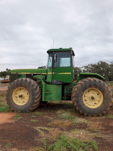 John Deere 8450 Tractor
