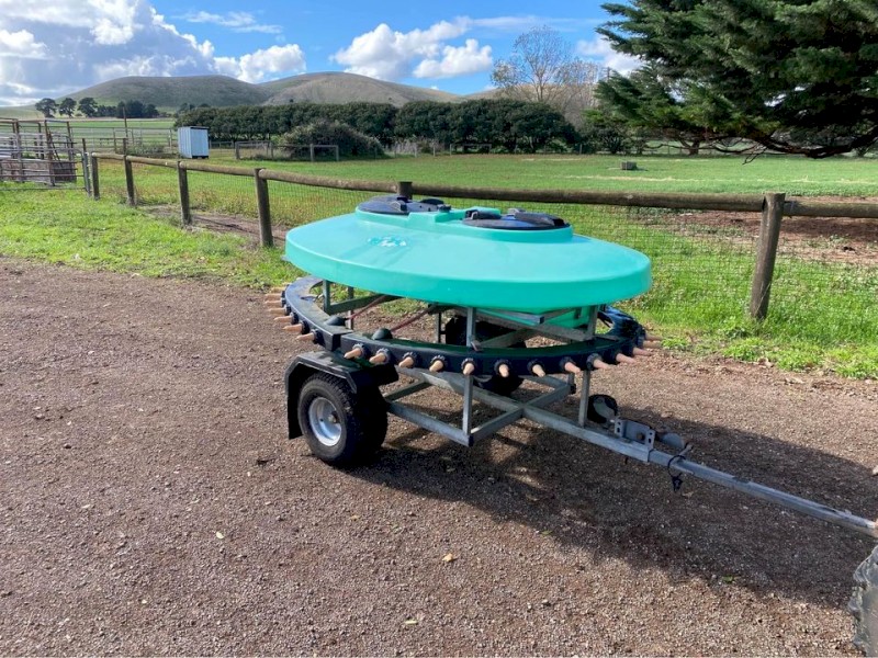 Polymaster 40 Teat Calf Feeder