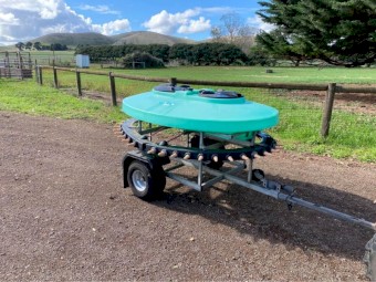 Polymaster 40 Teat Calf Feeder