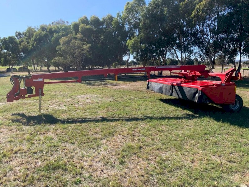 Massey Ferguson / Hesston 1375 Centre Pivot Mower Conditioner