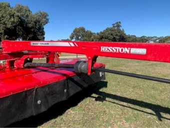 Massey Ferguson / Hesston 1375 Centre Pivot Mower Conditioner