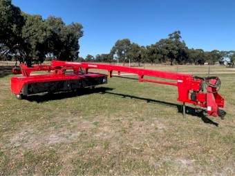 Massey Ferguson / Hesston 1375 Centre Pivot Mower Conditioner
