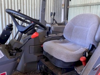 2001 Kubota M6800 with FEL