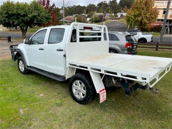 2015 D-MAX LS-M  (4x4) TF MY15 DIESEL TURBO F/INJ 3.0L 5 SP MANUAL