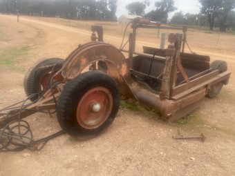 Large 7ft Dirt Scoop