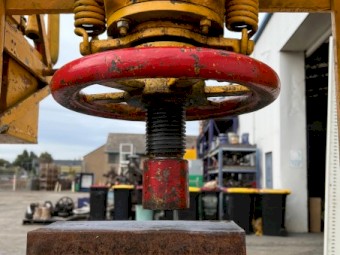 Heavy Duty Hydraulic Press 45-Ton Capacity Two Speed Pump