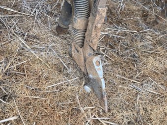 Massey Ferguson 24 run Direct drill trash combine