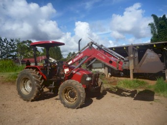 Case IH Maxima JX80U 4WD Tractor with Loader