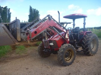 Case IH Maxima JX80U 4WD Tractor with Loader