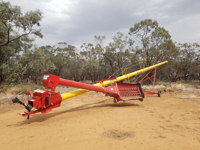 2020 Westfield  MKX 10-73 Swingaway Auger