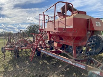 2001 Horwood Bagshaw Scaribar