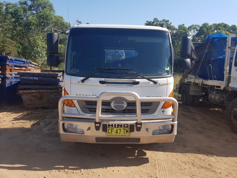 2014 Hino Skip Truck