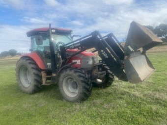2010 McCormick CX 110 Xtrashift Tractor & Loader