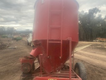 Grasslands Gehl mixall