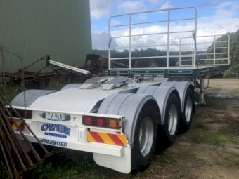 2004 Freighter Flat Top Trailer