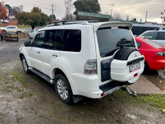 2010 Mitsubishi Pajero Exceed 3.2L Turbo Diesel