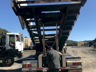 13 Cub  Metre Self Unloading / Roller Matt Trailer