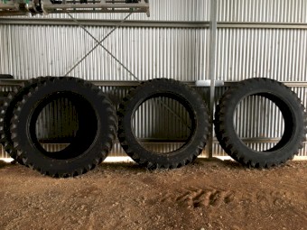 380-90R46 Tyres x 4