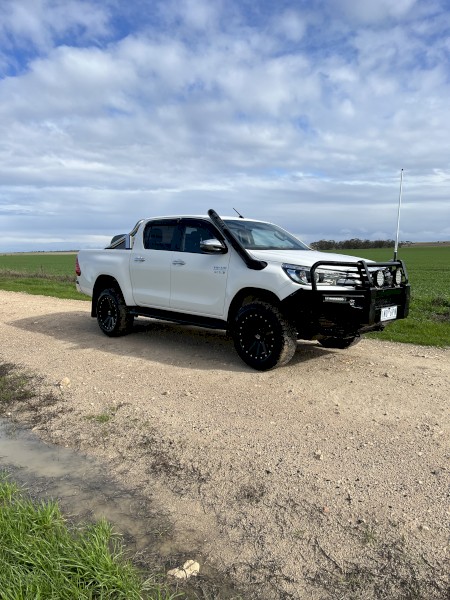2018 Toyota Hilux SR5 Dual Cab Ute