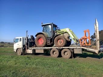2002 Mitsubishi FV500 Crane Truck with Beaver Tail and Ramps