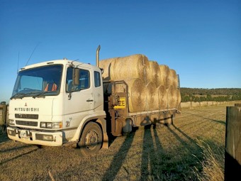 2002 Mitsubishi FV500 Crane Truck with Beaver Tail and Ramps