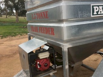 Paton 1.5 tonne Feed Cart