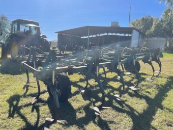 John Shearer Stubby Trashworker Hydraulic Chisel Plough 21 Foot - 21 Tynes