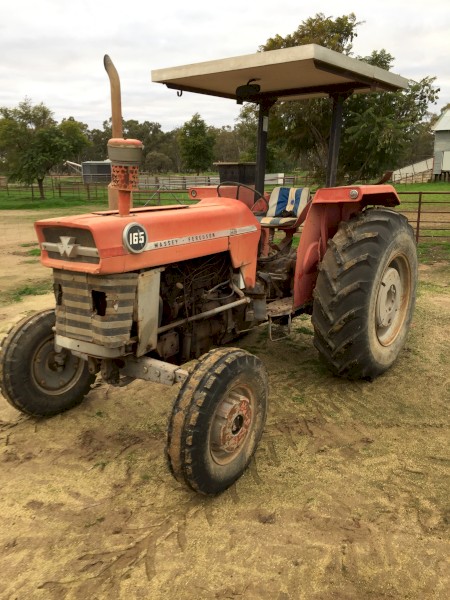 Massey Ferguson 165