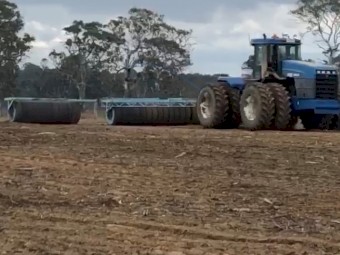 New Holland 9282 4WD Articulated Tractor