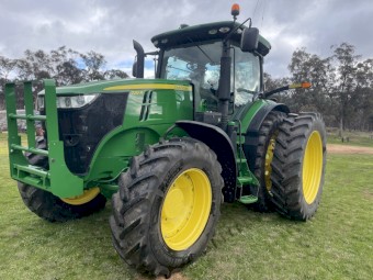 2017 John Deere 7210R Tractor with H480 Loader