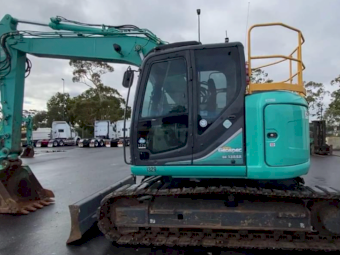 LOW HOUR 2017 BUILD SK135SR-3