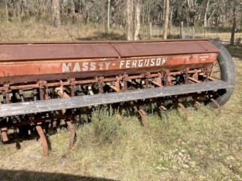 Massey Ferguson Sunshine 500 Combine