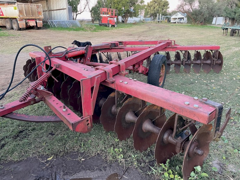 International Offset 32 Disc Model 3-5