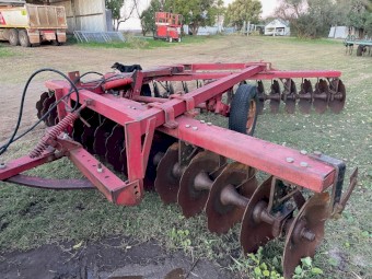 International Offset 32 Disc Model 3-5