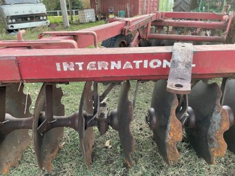 International Offset 32 Disc Model 3-5