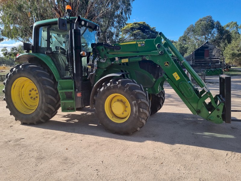 2019 John Deere 6140M Tractor / Loader