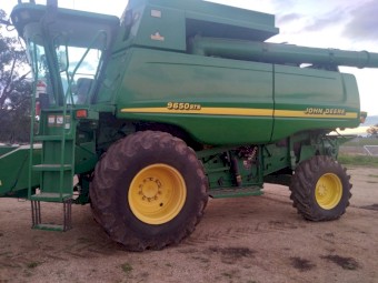 John Deere 9650STS Header