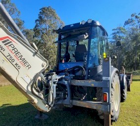2011 Terex 880 Elite Backhoe