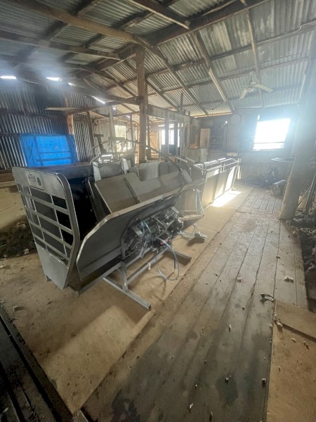 Hecton Sheep Handler