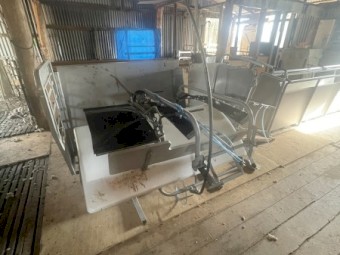 Hecton Sheep Handler