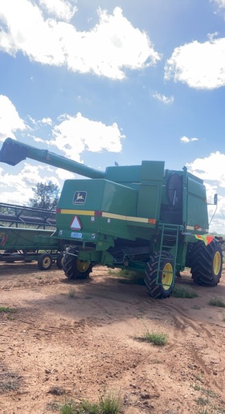1996 John Deere 9500 with 930r front 