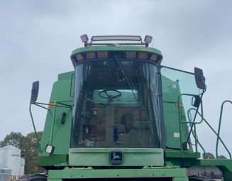 1996 John Deere 9500 with 930r front 